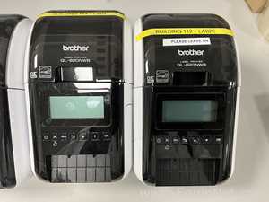 lote de  4 Impressora/Scanner/Copiadora Brother Industries QL-820NWB