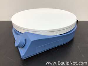 Los aus 2 Rührer und Heizplatte Thermo Scientific Magnetic Stirrer Rt Basic-22