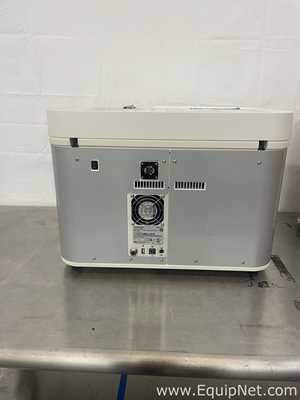 Life Technologies Attune NxT Acoustic Focusing Flow Cytometer w/ Attune Autosampler NxT Gen