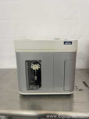 Life Technologies Attune NxT Acoustic Focusing Flow Cytometer w/ Attune Autosampler NxT Gen