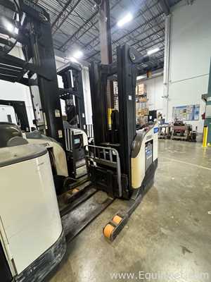 Empilhadeira Crown  5200