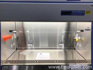 Thermo Scientific 1300 Series A2 Biological Safety Cabinet 4Ft With Stand
