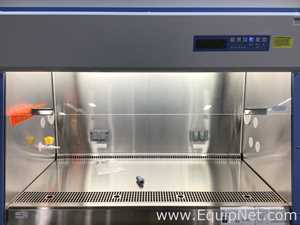 Thermo Scientific 1300 Series A2 Biological Safety Cabinet 4Ft With Stand