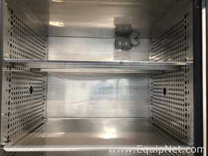 Thermo Scientific 3950 Reach-In Co2 Incubator