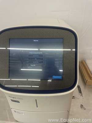 Gerador de Imagens Invitrogen iBright FL1500 Instrument