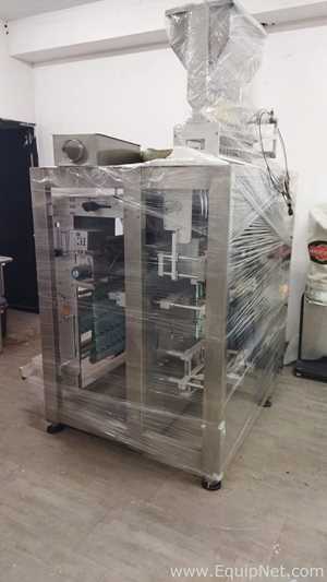 Máquina Vertical Formadora, Envasadora e Seladora GKS Packaging System JT-420-4