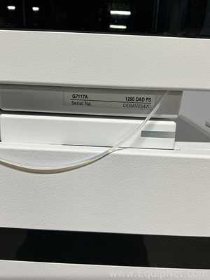 HPLC Agilent Technologies 1290 Infinity II Series