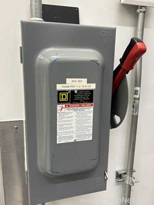 Carrier Industrial Refrigeration Unit/Air Conditioner with Safety Switch, Monitor and Control Panel