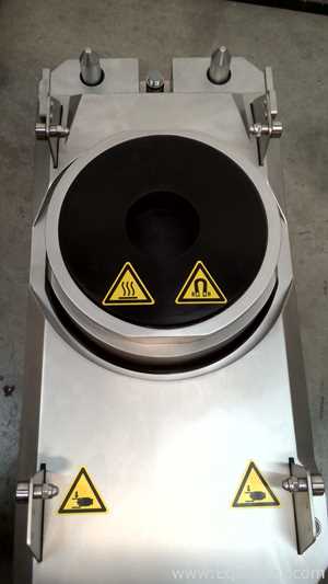 Lot of 2 Sartorius Stedim Palletank Mixing Vessels with Sartorius Stedim Pro Mixer Drive Unit
