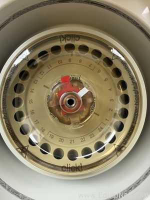 Thermo Scientific Heraeus Pico 17 Benchtop Centrifuge