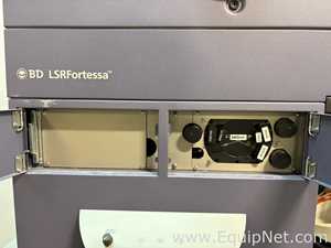 Citómetro de Flujo BD LSR Fortessa