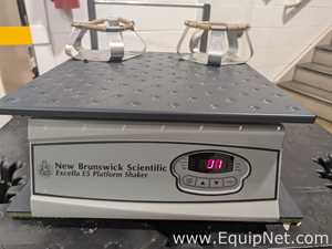 New Brunswick Scientific Excella E5 Platform Shaker