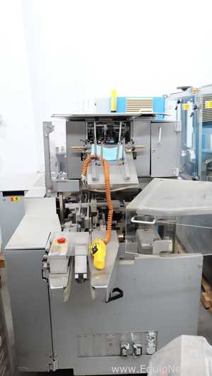 Linha de Embalagens Uhlmann Packaging Systems Blister machine UPS 2, Cartoning machine C 100