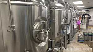 Lote de 6 Equipo para elaboración y destilación de cerveza Unknown 15 BBL