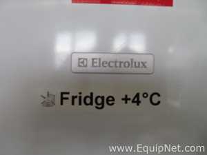 伊莱克斯ERC37302W冰箱