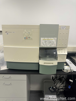 BD FacsCalibur Flow Cytometer