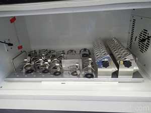 New Brunswick Innova 4400 Incubator Shaker