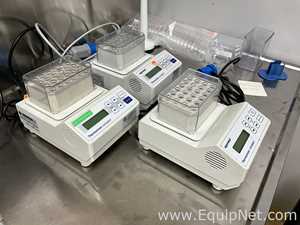 lote de  3 Misturador para Laboratórios Eppendorf Thermomixer Compact
