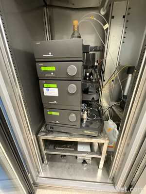 Amersham Pharmacia Biotech Akta purifier HPLC with ALS Frigolab 1500/2TN-GL 1500 Litre Refrigerator