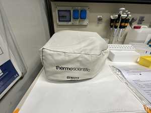 Thermo Fisher Scientific GENESYS 1XX Spectrophotometer