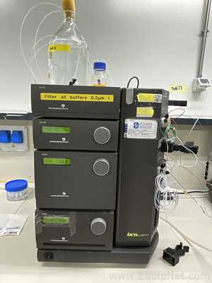 Amersham Pharmacia Biotech AKTA explorer FPLC with Frac-950 Fraction Collector