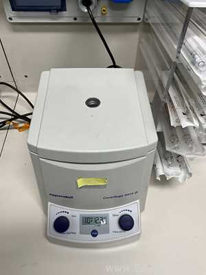 Centrífuga para laboratorio Eppendorf 5415 D
