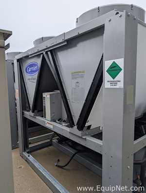 Enfriador Carrier Corporation 30RBF08064-LNL63-1. Sin usar