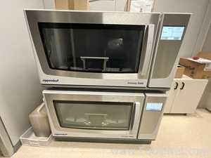 Eppendorf Innova S44i Double Stacked Laboratory Incubator Shaker