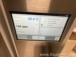 Eppendorf Innova S44i Double Stacked Laboratory Incubator Shaker