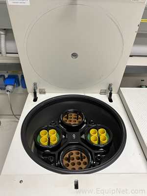 Centrífuga para Laboratórios Heraeus Megafuge 2.0R
