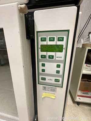 B. Braun Biotech International GmbH Certomat BS-1 Double Stacked Laboratory Incubator Shaker
