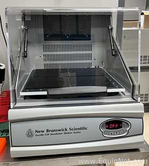Eppendorf New Brunswick Excella E24R Laboratory Incubator Shaker