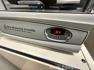 Eppendorf New Brunswick Excella E24R Laboratory Incubator Shaker