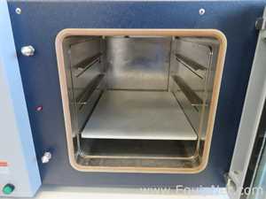 Salvis Lab Vacucenter VC 20 Bench Top Vacuum Oven