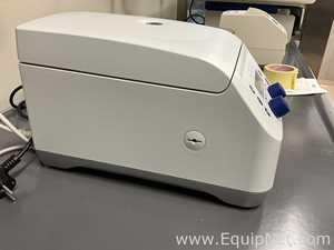 Centrífuga para Laboratórios Eppendorf 5425