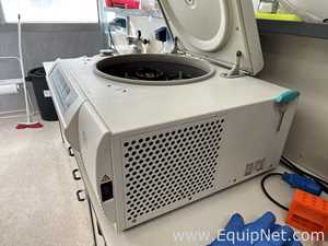 Kendro Laboratory Products Multifuge 3SR Refrigerated Laboratory Centrifuge