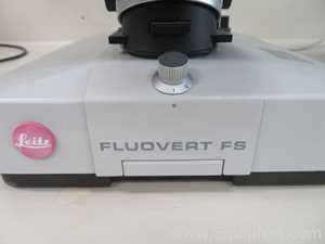 Microscópio Leitz Labovert FS