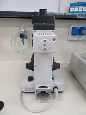 Microscópio Leitz Labovert FS