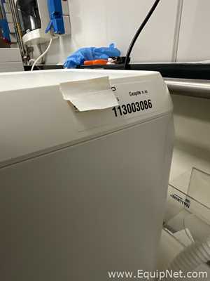 Sistema de Purificação e Destilação de Água Millipore Milli-Q IQ 7000