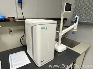 Sistema de Purificação e Destilação de Água Millipore Milli-Q IQ 7000