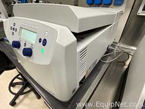 Eppendorf 5430 R Refrigerated Laboratory Centrifuge