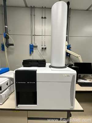 Agilent Technologies 6230 TOF LC/MS Mass Spectrometer with Agilent 1260 Infinity II HPLC System
