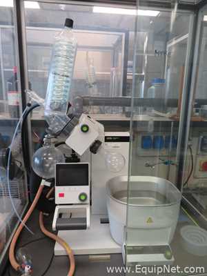 Buchi R-300 Rotary Evaporation System with B-300 Base Heating Bath