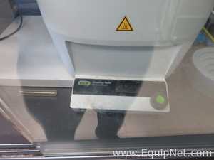 Buchi R-300 Rotary Evaporation System with B-300 Base Heating Bath