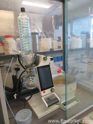Buchi R-300 Rotary Evaporation System with B-300 Base Heating Bath