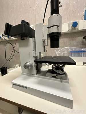 Microscópio Leitz Diavert