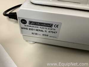 lote de  2 Misturador para Laboratórios Eppendorf Thermomixer Compact