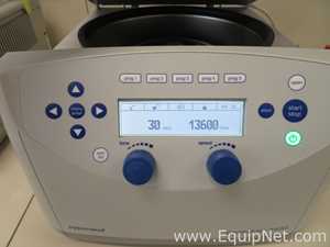 Centrífuga para Laboratórios Eppendorf 5430