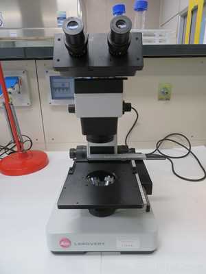 Microscópio Leitz Labovert