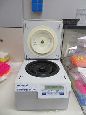 Eppendorf 5417 R Refrigerated Laboratory Centrifuge